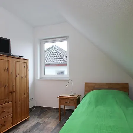 F-1037 Haus Neuendorf - Kaminfeuer