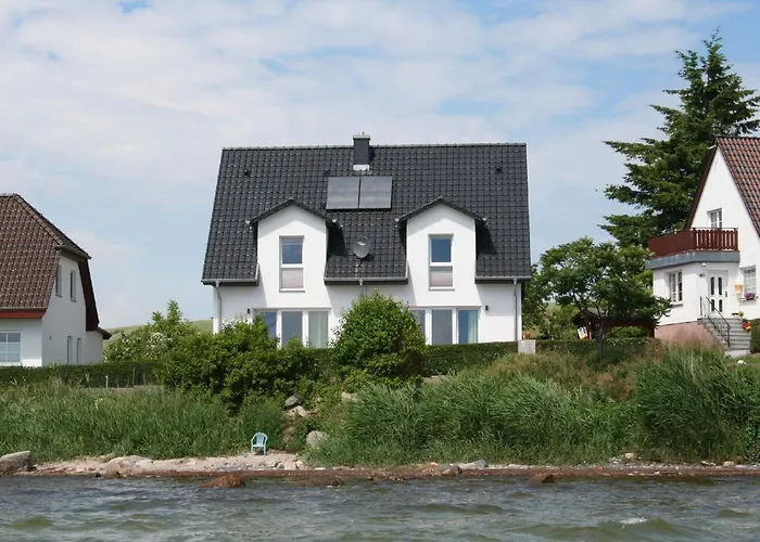 F-1037 Haus Neuendorf - Kaminfeuer Putbus