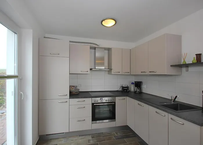 F-1037 Haus Neuendorf - Kaminfeuer